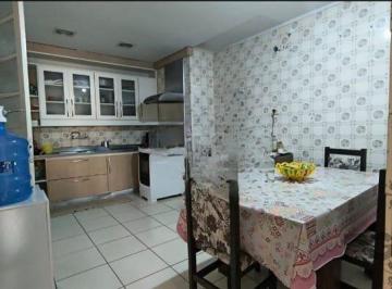 Apartamento de 3 quartos, Porto Alegre · Amplo apartamento no beiro Floresta