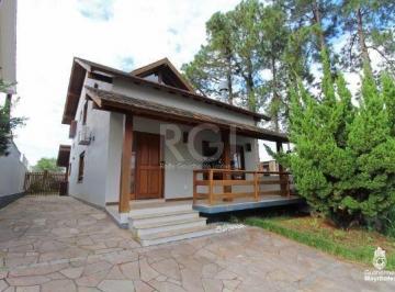 Casa · 178m² · 3 Quartos · 4 Vagas · Casa 3 suítes com piscina em condomínio alto padrão na zona sul de Porto Alegre !