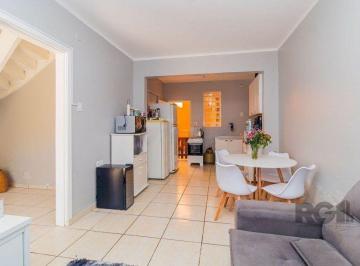 Casa en Venda de 2 quartos Floresta · Casa com 99,73m², 2 dormitórios, 2 vagas no bairro Floresta