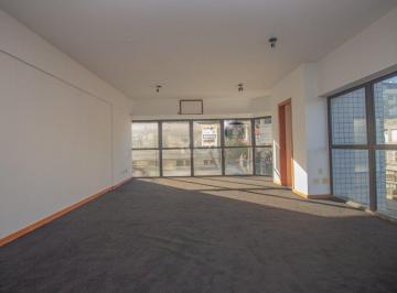 Comercial · 48m² · 1 Quarto · 2 Vagas · sala comercial com duas vagas de garagem e dois banheiros no bairro Petrópolis e