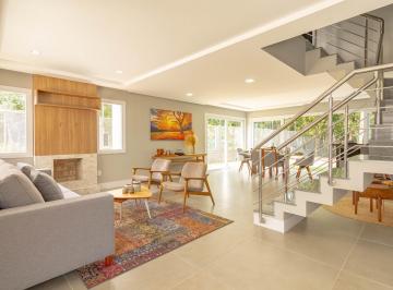 Casa de 3 quartos, Porto Alegre · Viva o Privilégio de Ter o Guaíba como Quintal