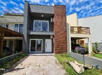 Casa · 175m² · 3 Quartos · 2 Vagas · Casa em Porto Alegre, no bairro Hipica, com 3 dormitório(s), e 3 banheiros, à venda.