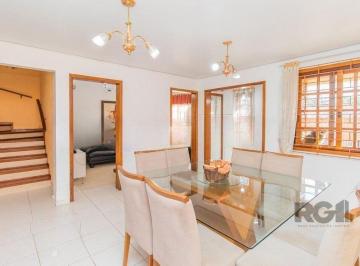 Casa · 209m² · 4 Quartos · 4 Vagas · Casa de 4 dormitórios no bairro Cavalhada