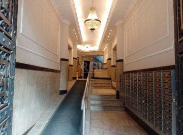Comercial · 18m² · 1 Quarto · Conjunto / Sala para Venda na Andradas andar alto