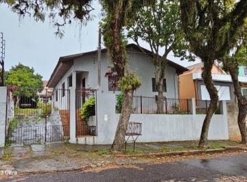 Casa · 160m² · 3 Quartos · 2 Vagas · Casa em Porto Alegre, no bairro Tristeza, com 3 dormitório(s), e 3 banheiros, à