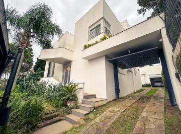 Casa · 406m² · 3 Quartos · 5 Vagas · Casa em Porto Alegre, no bairro Espírito Santo, com 3 dormitório(s), e 3 banheir