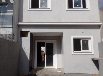 Casa · 98m² · 3 Quartos · 2 Vagas · Terreno no bairro Aberta dos Morros
