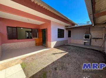 Foto 01 · Casa com edícula á venda em Ubatuba no bairro Beira Rio. 2km da Praia da Maranduba.