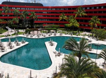 Excelente Espaço de lazer! · Lindo Flat no Golden Tulip