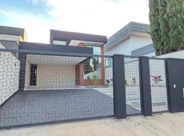 Casa de 4 quartos, Vicente Pires · Casa em Vicente Pires com 570 m² e 4 quartos à venda