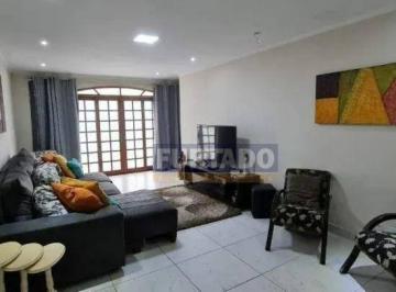 dee75f9e9db59ac47486bc250b9c4c5e0ee7a91d · Sobrado com 5 suítes à venda, 380 m² - Campestre - Santo André/SP