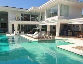 9704a0379af8e2e76e52fc5f4cad7dfe033c9b65 · Casa com 6 dormitórios à venda, 800 m² por R$ 5.900.000,00 - Jardim Acapulco - Guarujá/SP