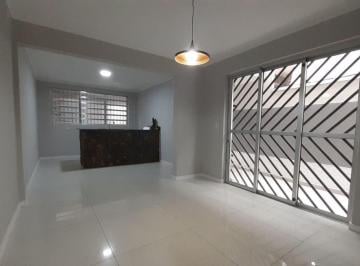 Casa de 3 quartos, São Paulo · Casa de 134 m² com 3 quartos em venda em Ferreira