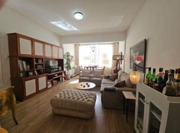 Apartamento de 3 quartos, Rio de Janeiro · Apto. de 177 m² com 4 quartos atualmente ( originariamente 3) sendo 1 suíte no Leblon.