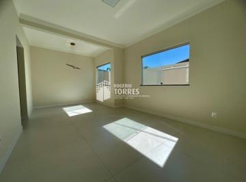 Casa de 4 quartos, Lauro de Freitas · Casa duplex solta a venda de 4/4, 3 suítes, varanda e garagem em IPITANGA