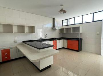 Comercial de 5 quartos, Mogi das Cruzes · Casa Comercial para Locação na Vila Nova Socorro com 5 salas e 6 Vagas