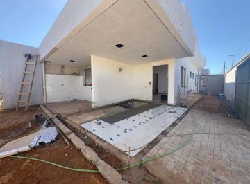 Casa · 93m² · 3 Quartos · 1 Vaga ·
Casa com 3 quartos, sendo 1 suíte, no Plano Diretor Sul de Palmas.