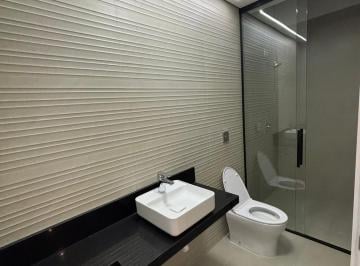 Casa · 135m² · 3 Quartos · 3 Vagas · Casa com 3 suítes e piscina aquecida por apenas R$ 739 mil