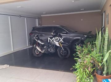 Casa · 215m² · 4 Quartos · 4 Vagas · Casa à venda no bairro Castelinho em Piracicaba