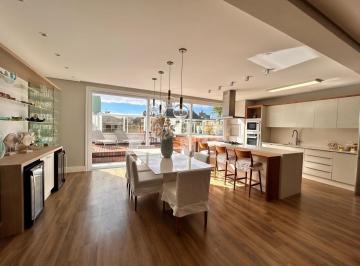 Apartamento · 190m² · 3 Quartos · 2 Vagas · Cobertura de 190m² com 3 quartos em Jurerê