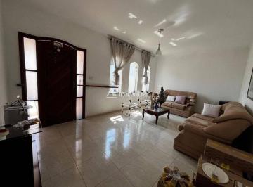 Casa · 151m² · 3 Quartos · 4 Vagas · Casa com 3 quartos à Venda, Jardim São Francisco - Santa Bárbara D'Oeste