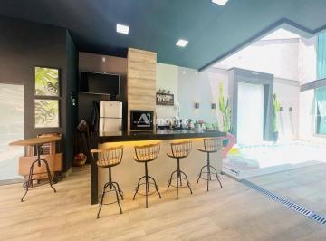 Casa · 180m² · 3 Quartos · ** LINDA CASA COM PISCINA NO BAIRRO NOVA CARIOBA**