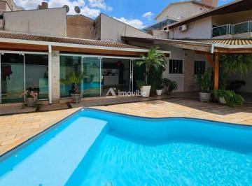 Casa · 221m² · 3 Quartos · 3 Vagas · Casa com piscina e 3 quartos à Venda, Catharina Zanaga - Americana