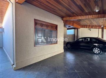 Casa · 259m² · 5 Quartos · 3 Vagas · Casa com 5 quartos à Venda, Vila Cordenonsi - Americana