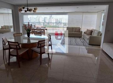 Este espaçoso apartamento de 180 metros quadrados oferece uma combinação perfeit · Apartamento à Venda - Mooca, 3 Quartos, 180 m2