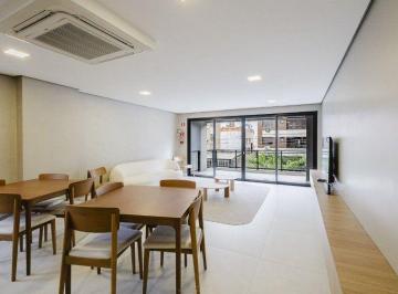 Apartamento · 70m² · 2 Quartos · 1 Vaga · Excelente Apartamento semimobiliado de 71 m² privativos no Bairro Petrópolis.