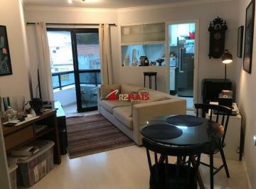Apartamento · 55m² · 2 Quartos · 2 Vagas · Flat com ótimo preço no bairro Moema. Confira!