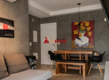 Apartamento · 50m² · 1 Quarto · 1 Vaga · Flat com ótimo preço no bairro Campo Belo. Confira!