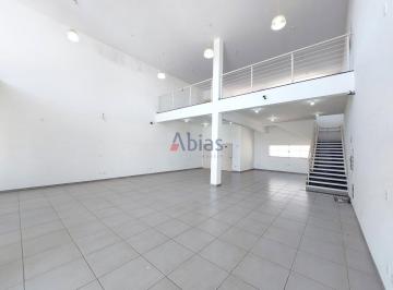 Comercial · 200m² · 6 Vagas · Ponto Comercial em Vila Prado - São Carlos