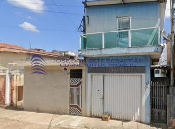 Foto 05 · Imóvel assobradado com três residências e um salão comercial localizado no bairro do Jardim do Papai
