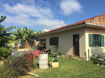 Casa de 1 quarto, Garopaba · Quarto para homen. A 10 minutos do centro de Garopaba