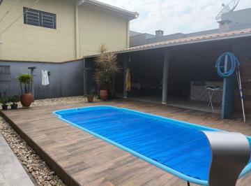 Casa · 78m² · 2 Quartos · 2 Vagas · Casa com piscina