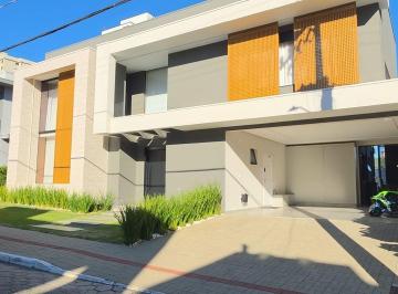 Casa · 347m² · 4 Quartos · 2 Vagas · Casa de Alto Padrão no Condomínio Portal do Sol – Balneário Piçarras