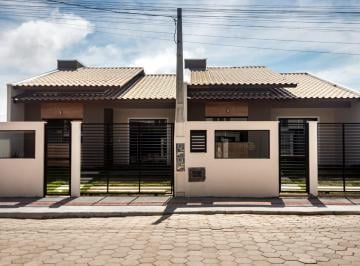 Casa à venda no Itacolomi, Balneário Piçarras - SC · Casa à venda - em Itacolomi