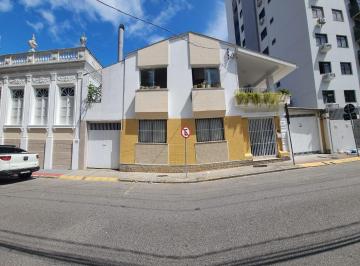 Casa de 6 quartos, Florianópolis · Casa a venda no centro de Florianópolis