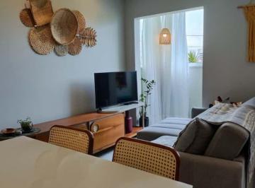 Apartamento · 53m² · 2 Quartos · 1 Vaga · Apartamento semi mobiliado em Balneário Piçarras