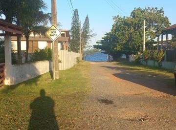 Casa à venda no Itajuba, Barra Velha - SC · Casa com ótimo terreno a poucos metros da praia do sol
