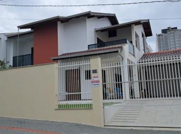 Casa · 199m² · 3 Quartos · 2 Vagas · Lindo Sorado Quadra Mar Piçarras