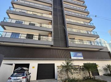 Apartamento à venda no Condomínio Tenerife Residence, Itacolomi, Balneário Piçarras - SC · Apartamento com 3 dormitórios sendo 01 suíte apenas 200 metros do mar.