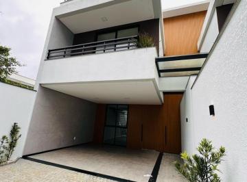 Casa · 237m² · 3 Quartos · 2 Vagas · Sobrado com Vista Definitiva e Piscina