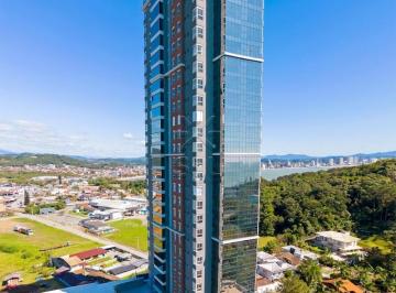 Apartamento · 3 Quartos · 3 Vagas · Apartamento semimobiliado com 3 suítes
