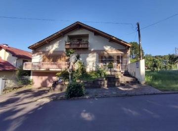 Casa · 293m² · 4 Quartos · 4 Vagas · Casa 4 dormitórios Logradouro Nova Petrópolis