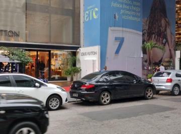 Comercial , Rio de Janeiro · Loja nova na Rua Garcia davila