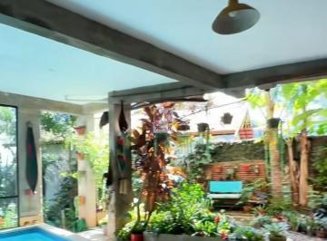 Foto 01 · Luxuosa casa em condomínio à venda em Vinhedo-SP, bairro Marambaia: 5 quartos, 5 suítes, 3 salas, 7