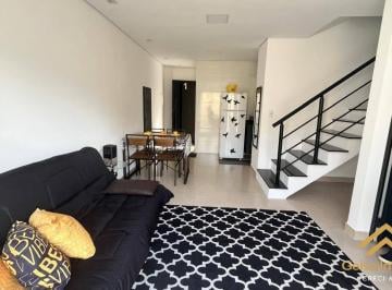 Casa · 90m² · 3 Quartos · 1 Vaga · Villagio com 03 dormitórios para locação anual cond morada da praia