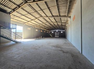 Comercial , Itajaí · Galpao 600 metros